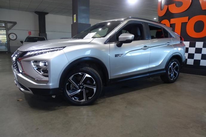 MITSUBISHI ECLIPSE CROSS 2.4 PHEV Kaiteki Auto 4WD