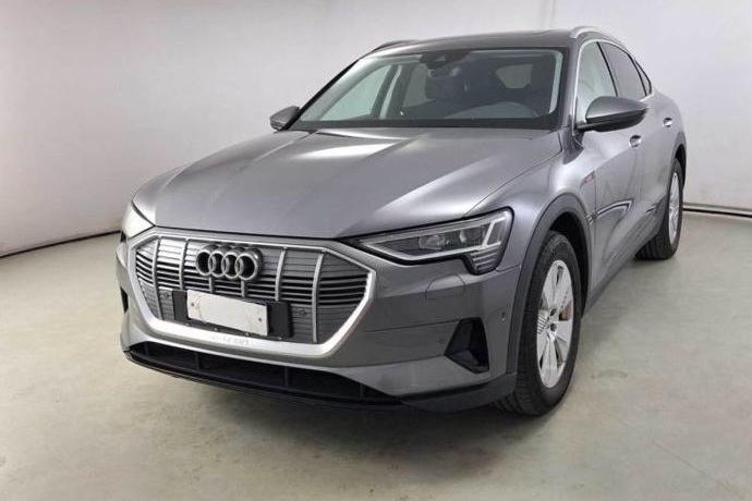 AUDI e-tron 55 quattro