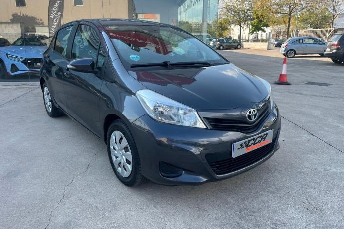 TOYOTA YARIS LIVE 5P