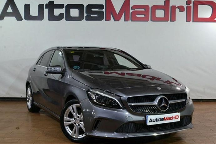 MERCEDES-BENZ A A 200 D AMG LINE