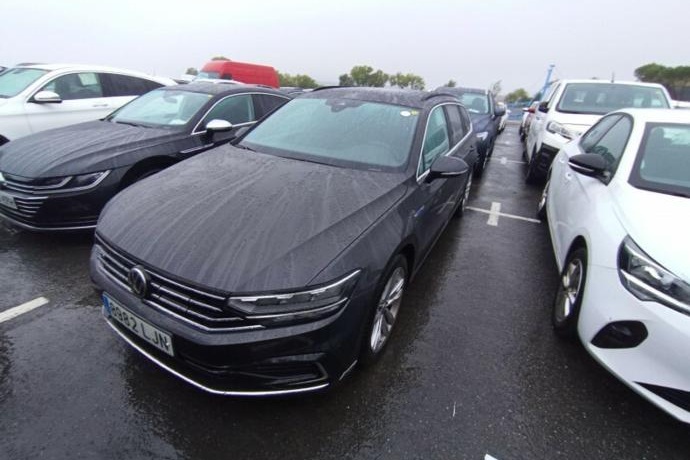 VOLKSWAGEN PASSAT Variant GTE 1.4 TSI e-Power 115kW + 85kW