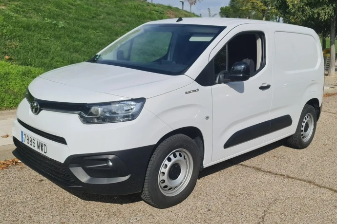 TOYOTA PROACE Van+Media+50kWH+GX+Plus+GX+Plus