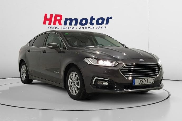 FORD MONDEO Hybrid Titanium