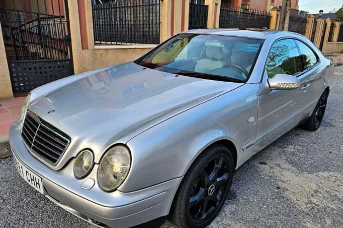 MERCEDES-BENZ CLK 230 K AVANTGARDE