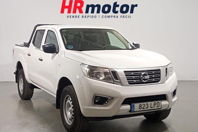 NISSAN NAVARA Visia Double Cab 4x4