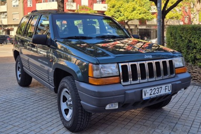 JEEP GRAND CHEROKEE 2.5 TD LAREDO