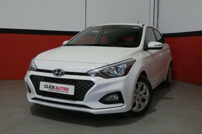 HYUNDAI i20 1.2 MPI 75CV Essence LE