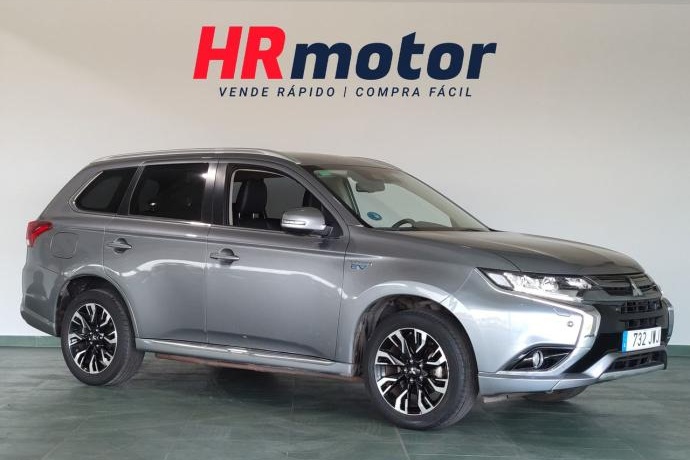 MITSUBISHI OUTLANDER PHEV Kaiteki 4WD