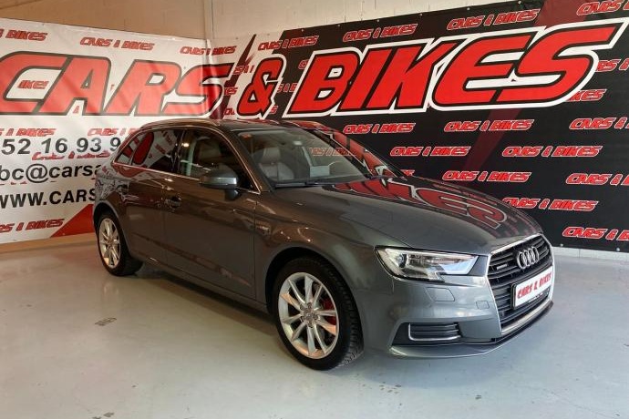 AUDI A3 2.0 TDI quattro S tronic Sportback