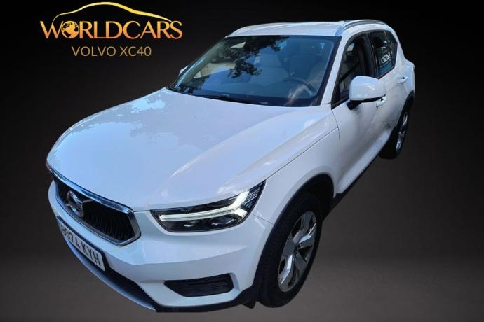 VOLVO XC40 2.0 T4 AWD Momentum Auto