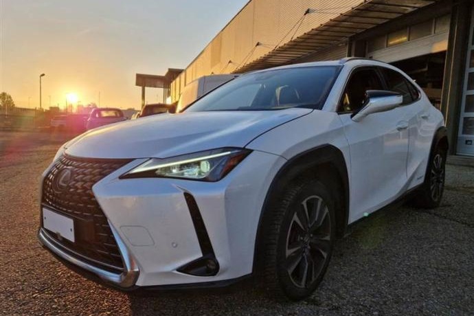 LEXUS UX 2.0 250h Luxury