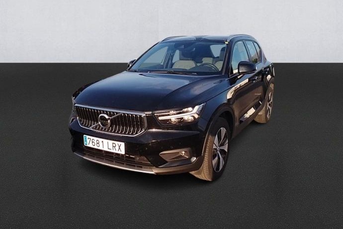 VOLVO XC40 2.0 D3 Momentum Pro Auto