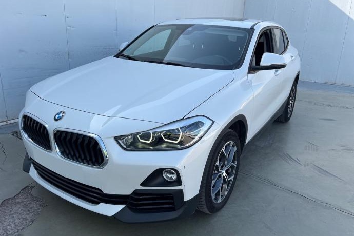 BMW X2 sDrive18i