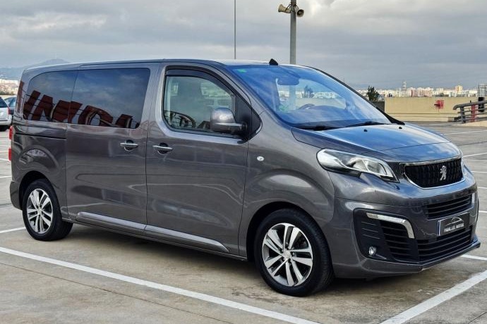 PEUGEOT TRAVELLER 2.0 BlueHDi ALLURE STANDARD FULL EQUIP!