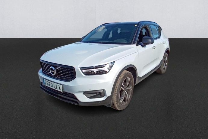 VOLVO XC40 1.5 T3 R-Design Auto