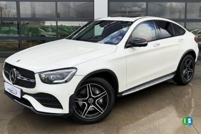 MERCEDES-BENZ GLC COUPE 300 4MATIC 258cv Paquete AMG interior y exterior