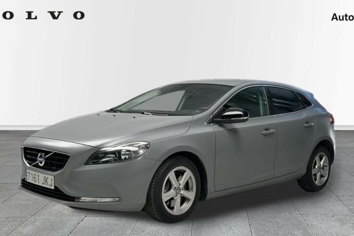 VOLVO V40 BERLINA 2.0 D3 MOMENTUM 5P