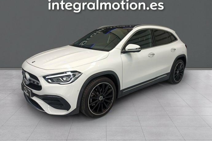 MERCEDES-BENZ GLA GLA 200 D 4MATIC