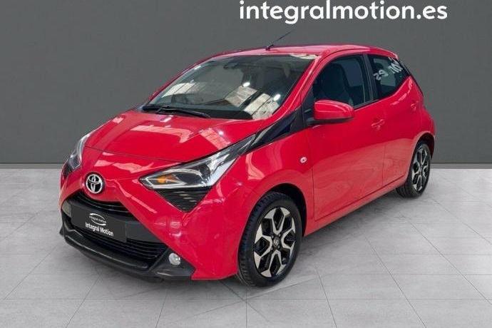 TOYOTA AYGO 1.0 70 x-play