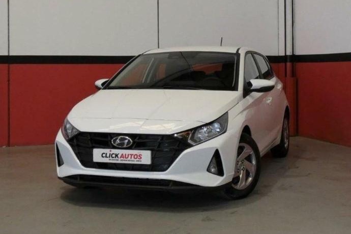 HYUNDAI i20 1.2 MPI 84CV Essence