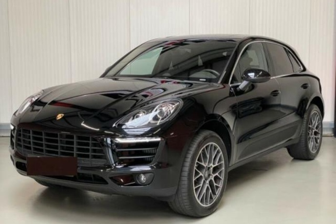 PORSCHE MACAN S