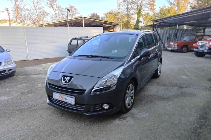 PEUGEOT 5008 1.6 HDI FAP ALLURE 110