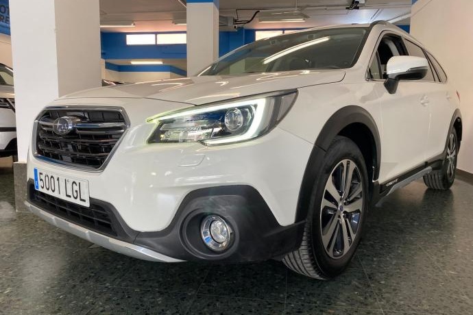 SUBARU OUTBACK 2.5 i Executive Plus Lineartronic AWD AUTO 175CV.