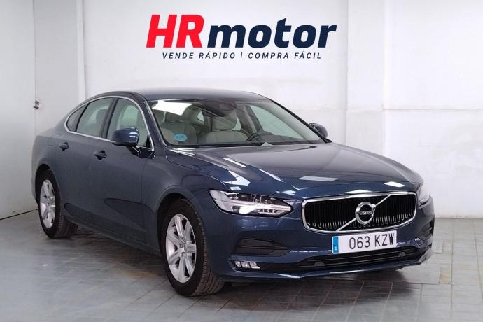 VOLVO S90 Momentum