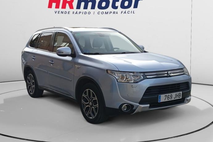 MITSUBISHI OUTLANDER PHEV Kaiteki 4WD