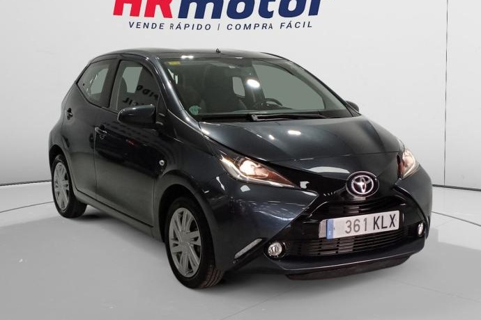 TOYOTA AYGO x-play