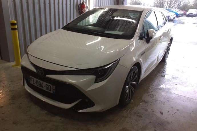 TOYOTA COROLLA 1.8 125H STYLE E-CVT