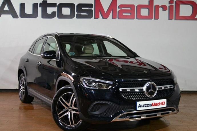 MERCEDES-BENZ GLA GLA 200 d