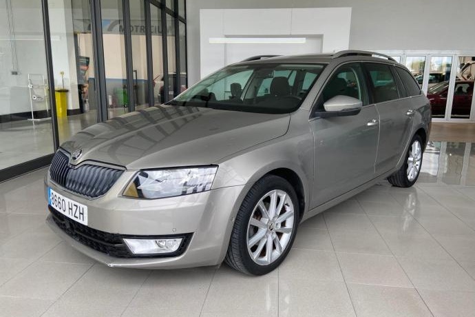 SKODA OCTAVIA 1.6 TDi DSG Elegance