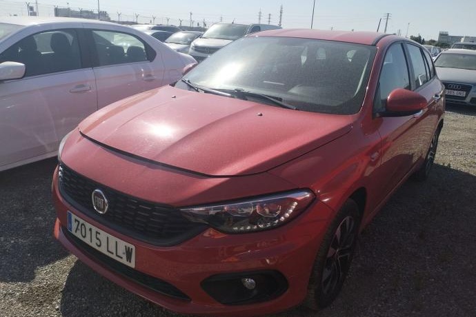 FIAT TIPO SW 1.3 Multijet 70kW (95CV) Mirror