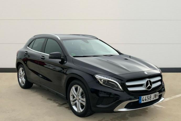 MERCEDES-BENZ GLA (+)1.6 GLA 200 URBAN 156 5P