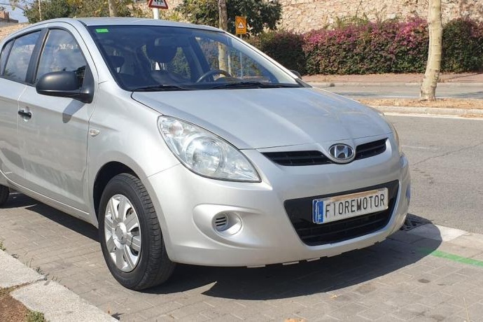 HYUNDAI i20 1.2 CLASSIC GASOLINA 5P