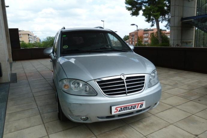 SSANGYONG RODIUS Rodius 270Xdi Limited 5p. 7 PLAZAS