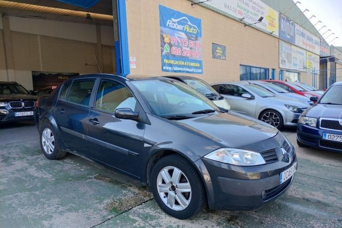 RENAULT MEGANE SEDAN 1.9 DCI