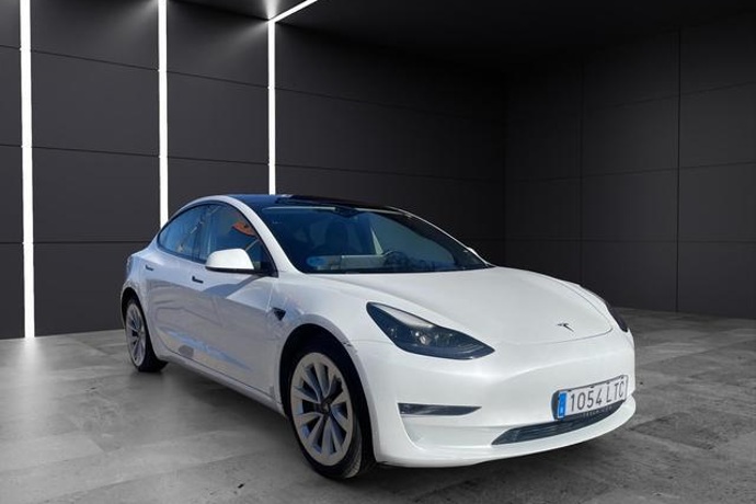 TESLA MODEL 3 Gran Autonomía 4WD 350 kW (476 CV)