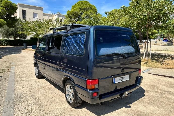 VOLKSWAGEN CARAVELLE 2 4D