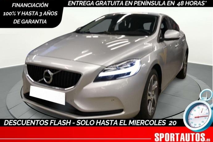 VOLVO V40 2.0 D2 ECO MOMENTUM