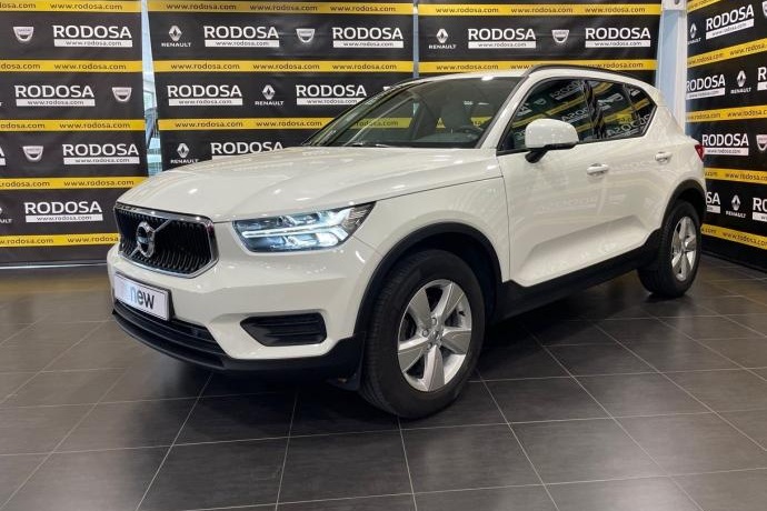 VOLVO XC40 T3 Premium Edition