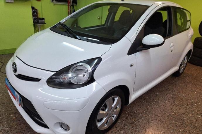 TOYOTA AYGO 1.0