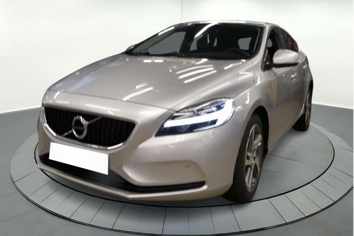 VOLVO V40 2.0 D2 ECO MOMENTUM