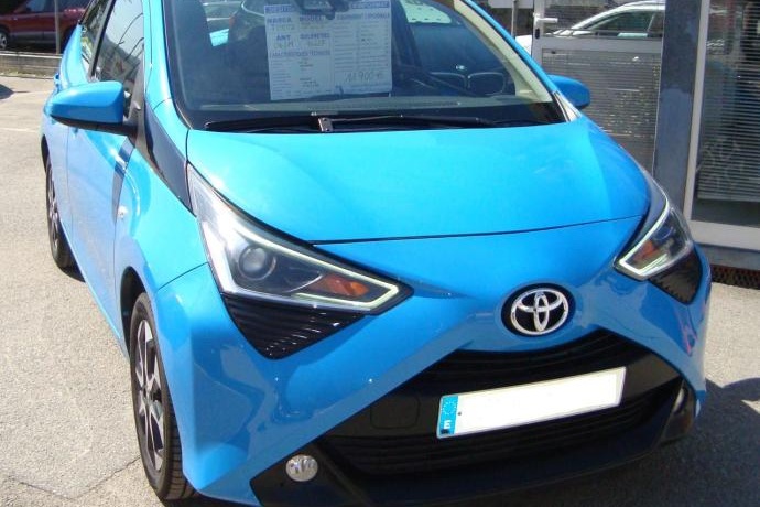 TOYOTA AYGO X-PLAY 1.0 VVT 72 CV 5 P