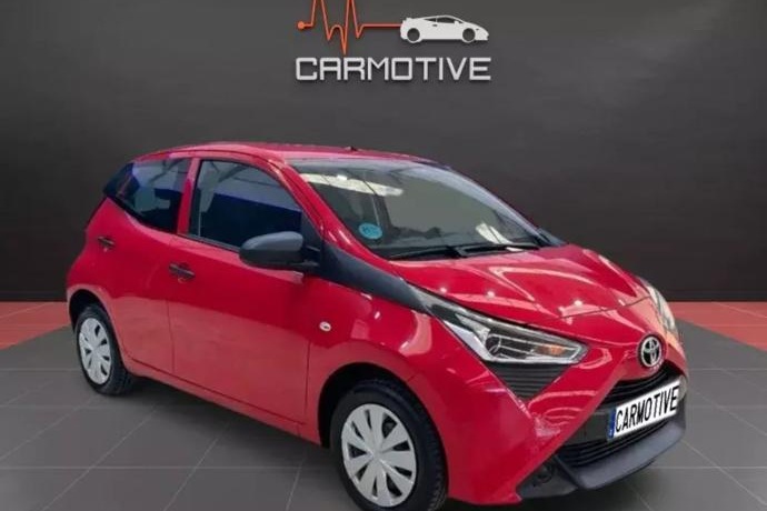 TOYOTA AYGO 1.0 70 x-play