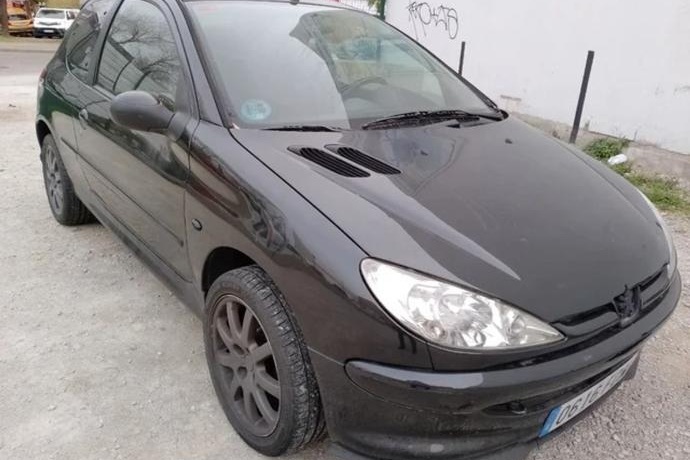 PEUGEOT 206 1.4