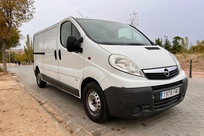 OPEL VIVARO 2.5 CDTI Kasten L2H1 2,9t