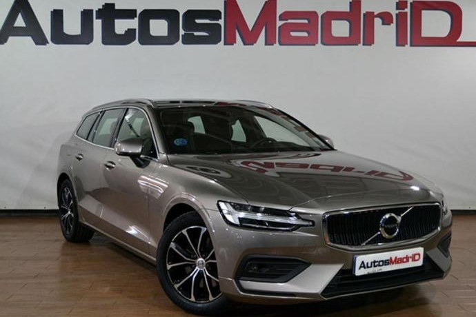 VOLVO V60 2.0 MOMENTUM PRO