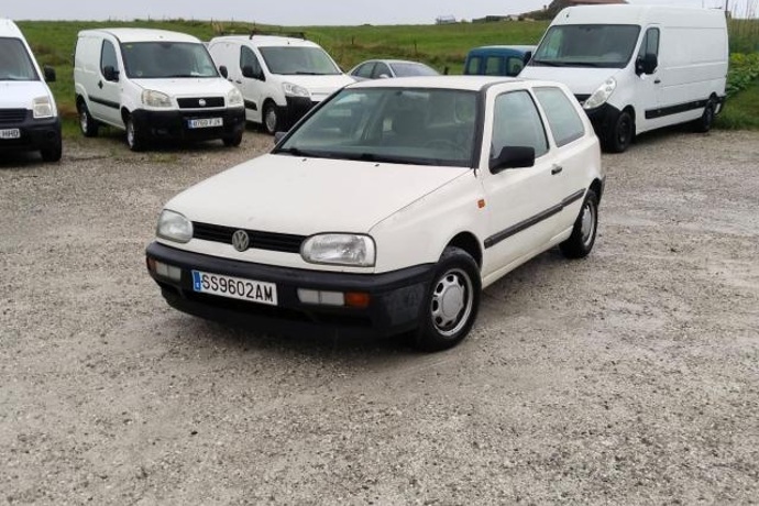 VOLKSWAGEN GOLF 1.9 turbodiesel 3 porte CL